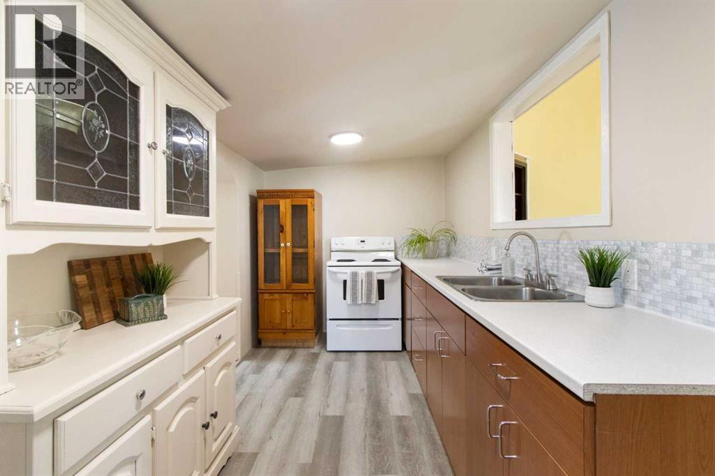113 2 Avenue - 13
