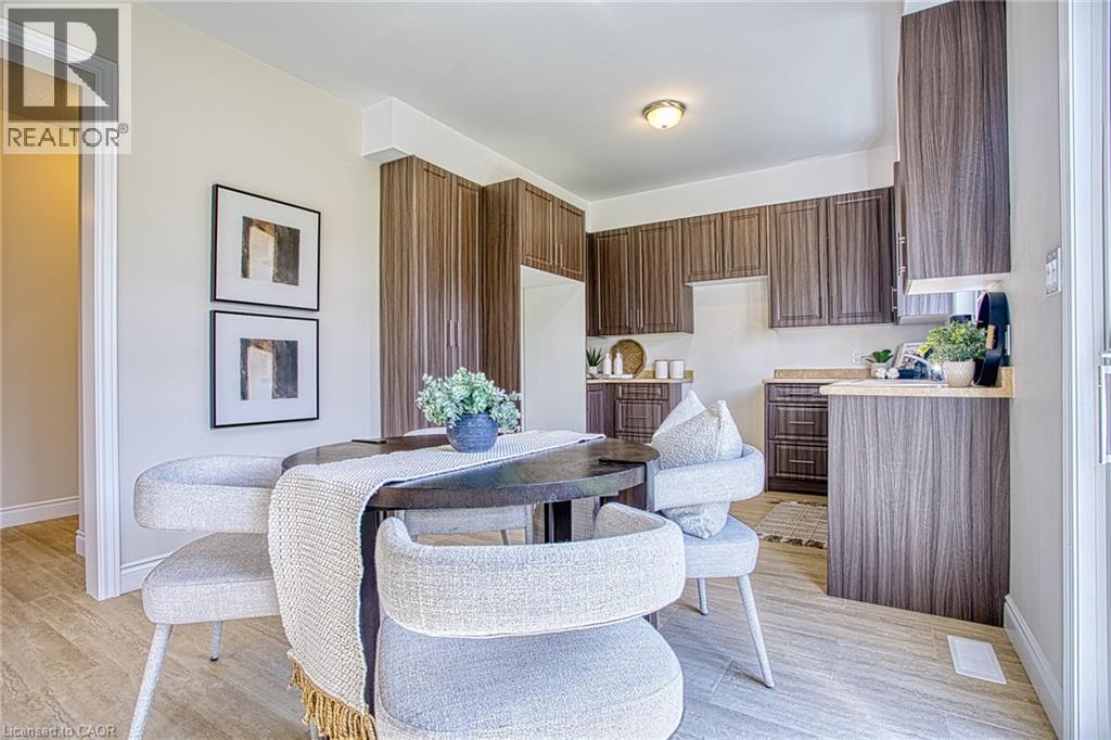 156 MCKNIGHT Avenue - 12