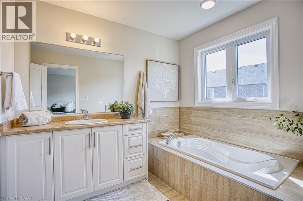 156 MCKNIGHT Avenue - 25