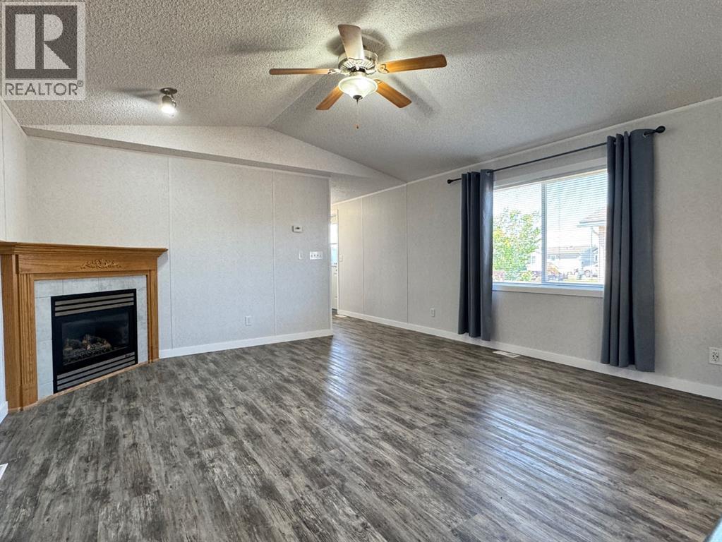 10915 96A Street - 14