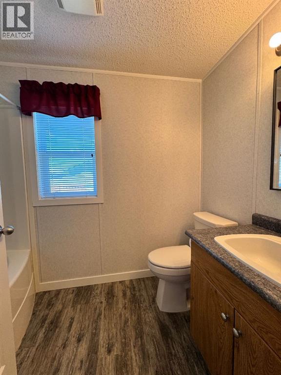 10915 96A Street - 21