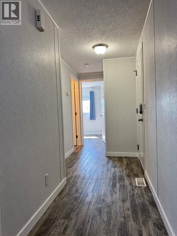 10915 96A Street - 31