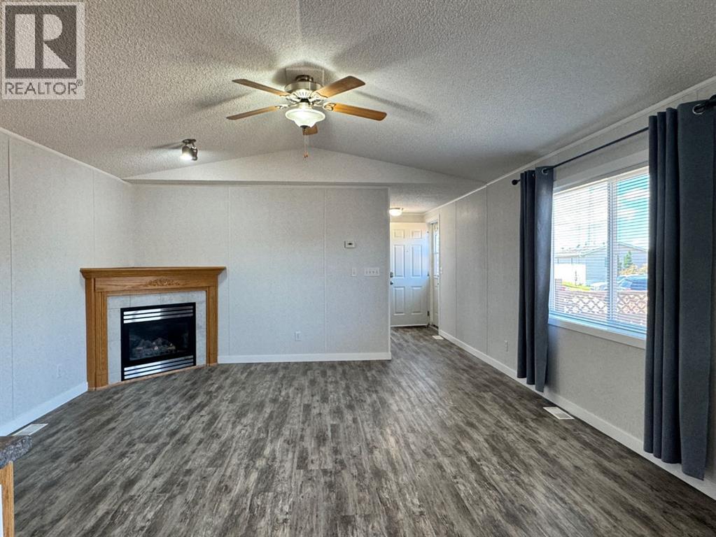 10915 96A Street - 16