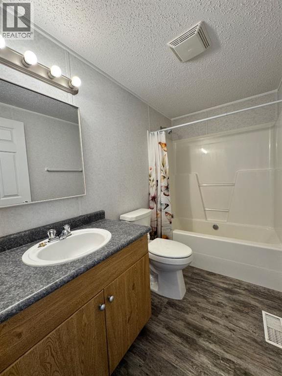 10915 96A Street - 29
