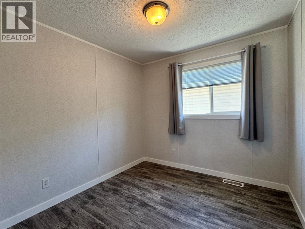 10915 96A Street - 30