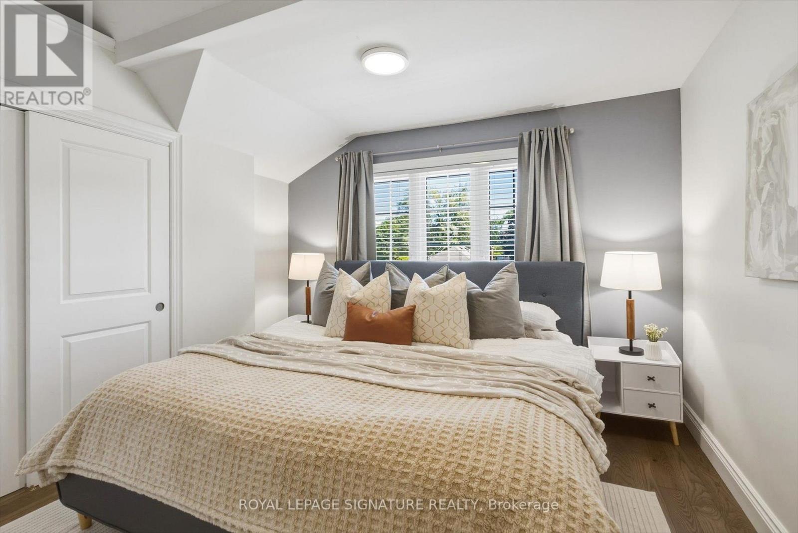 122 HOLBORNE AVENUE - 24