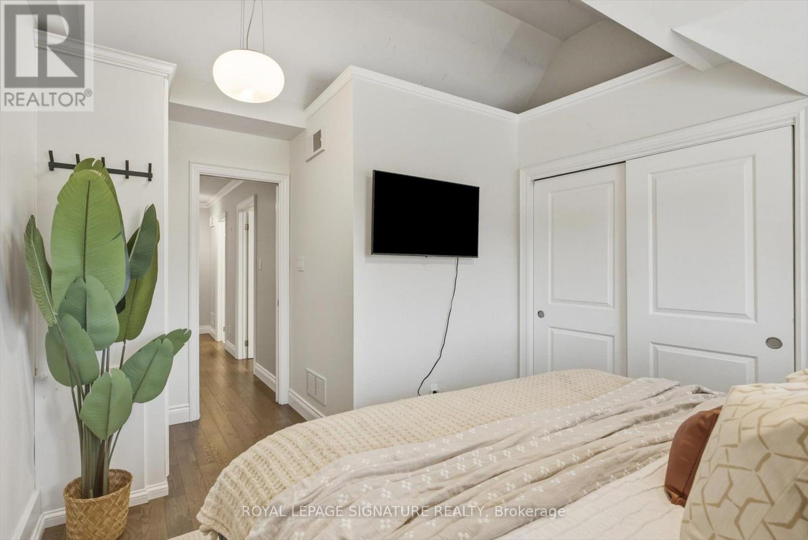 122 HOLBORNE AVENUE - 26
