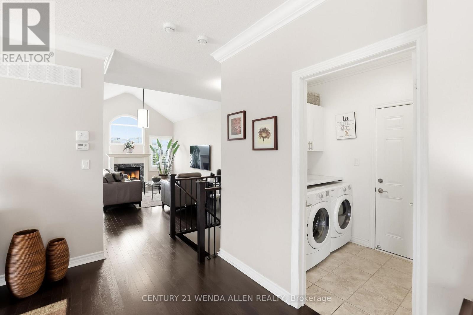 2 RUSHLANDS CRESCENT - 11