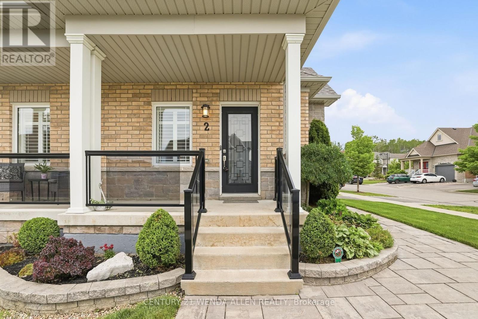 2 RUSHLANDS CRESCENT - 6