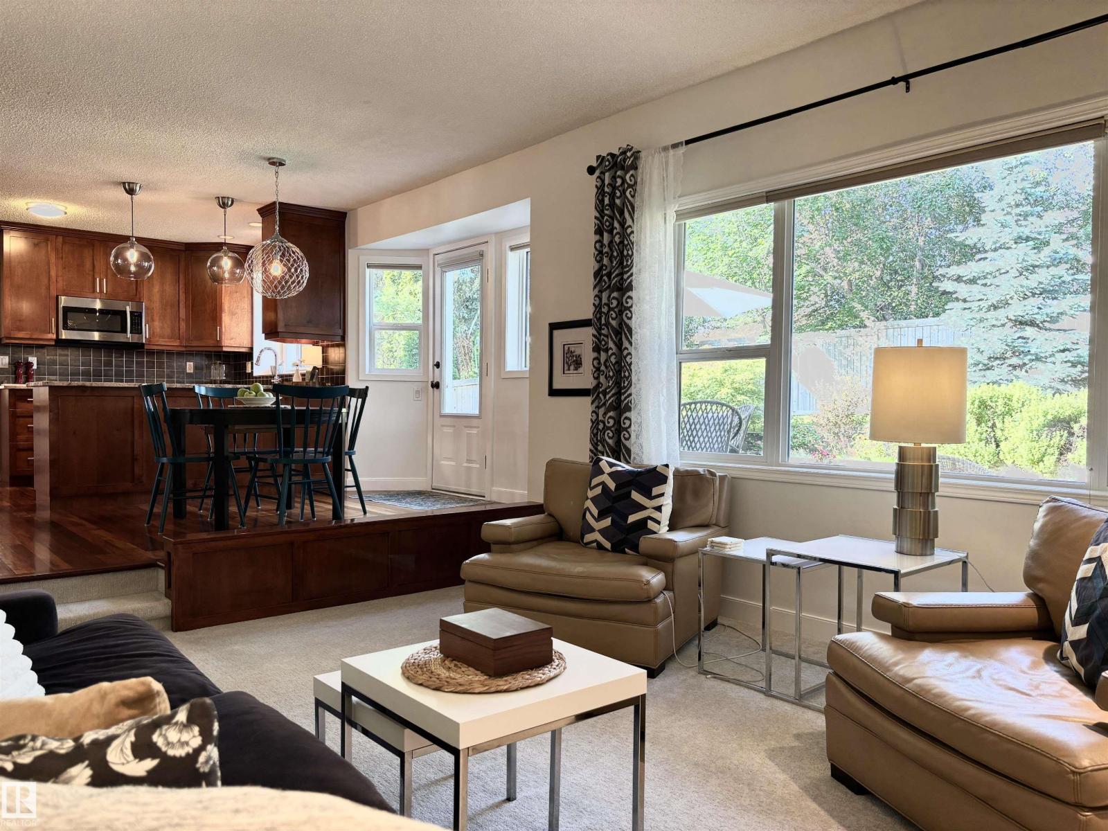 15127 43 AV NW NW - 20