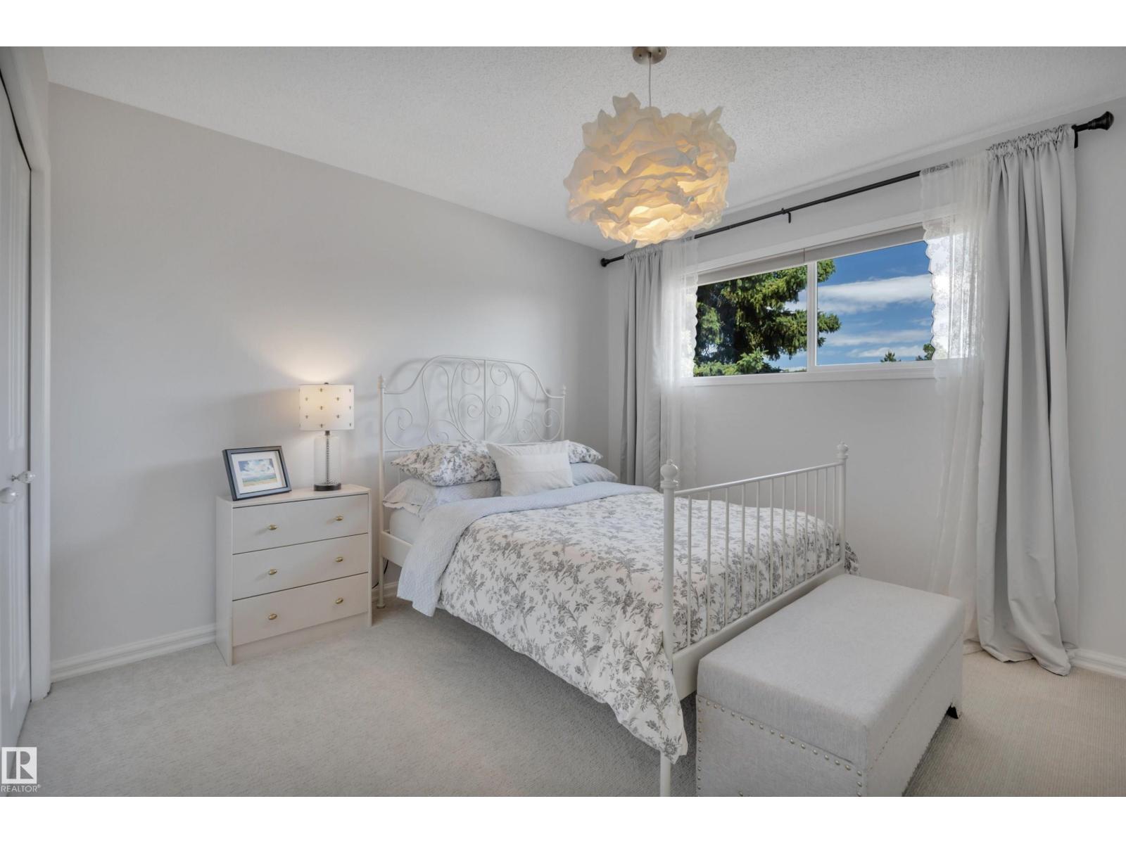 15127 43 AV NW NW - 32