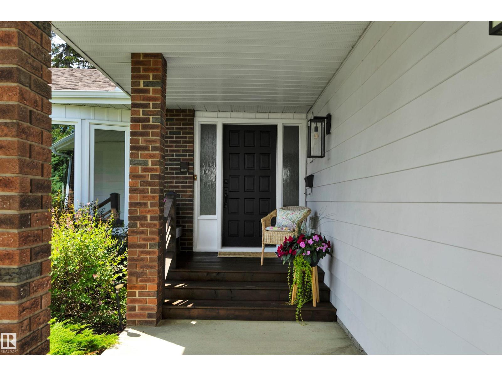 15127 43 AV NW NW - 4