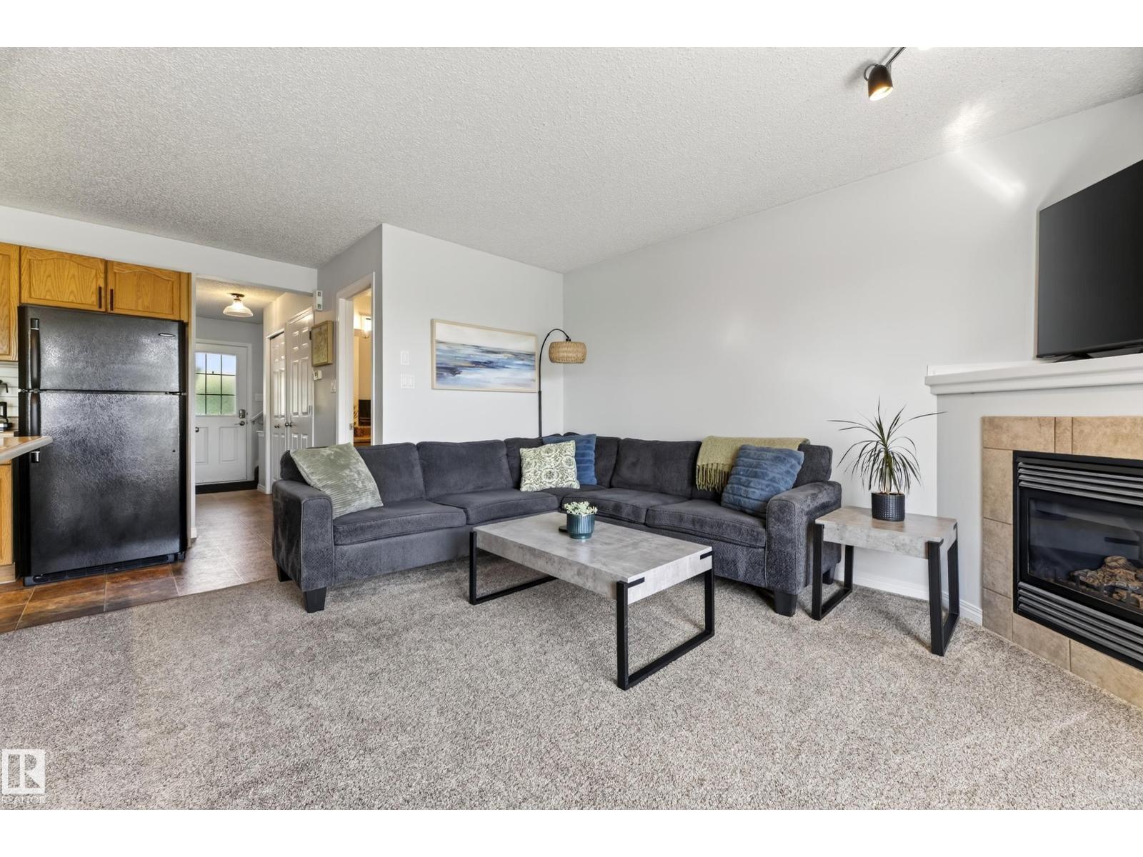 #6 12104 16 AV SW - 10