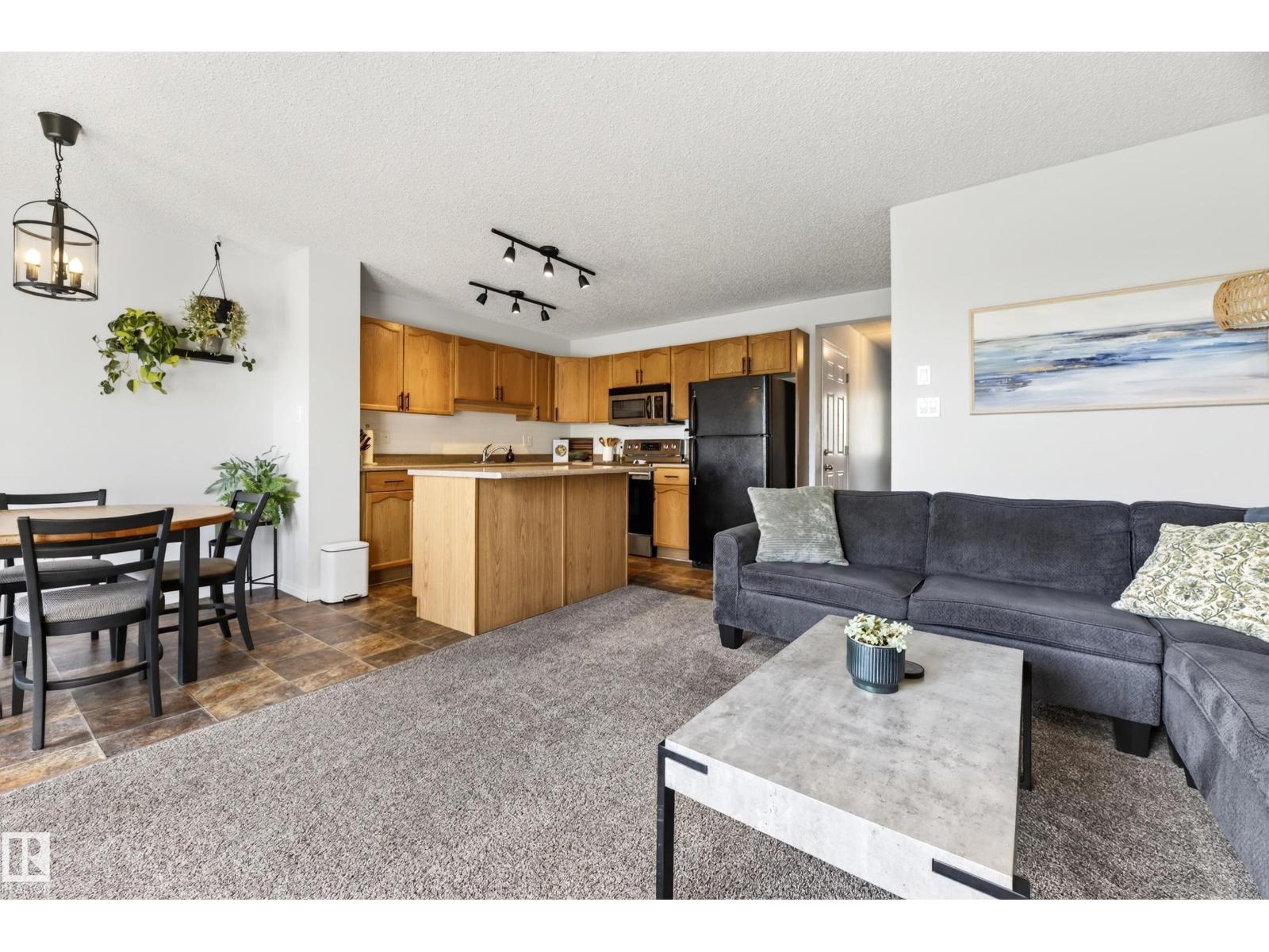 #6 12104 16 AV SW - 11