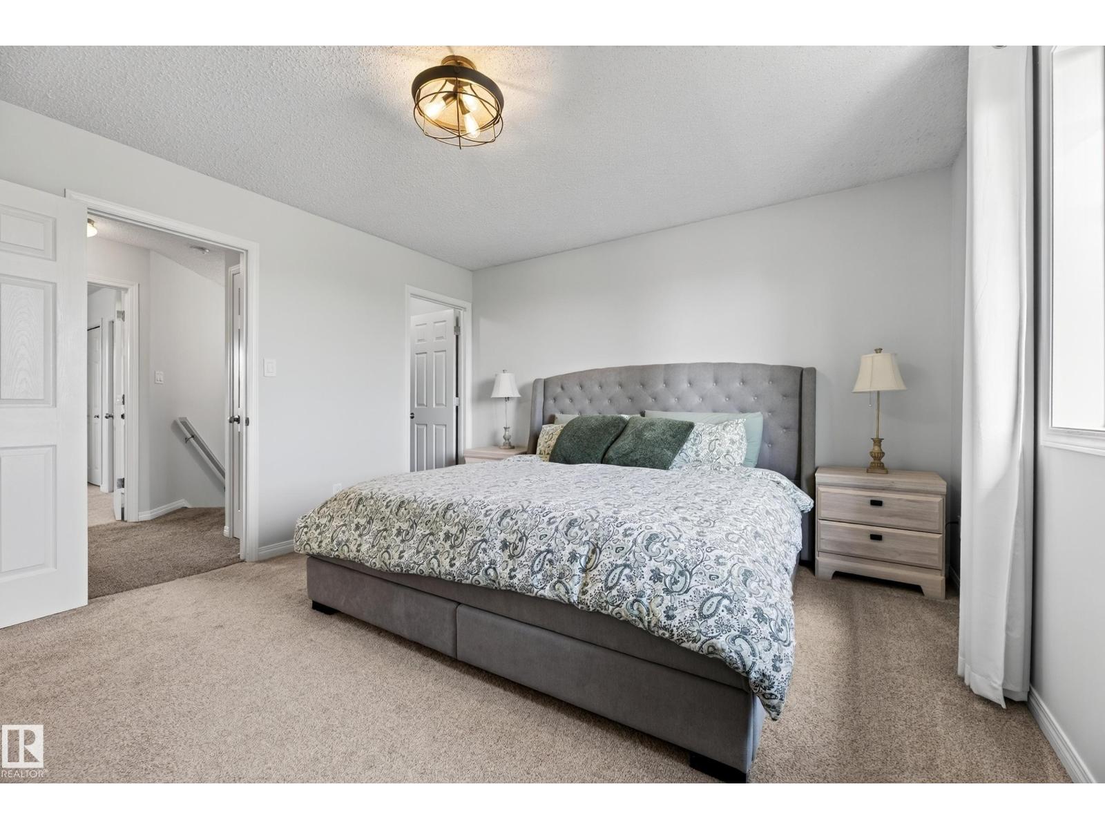 #6 12104 16 AV SW - 28