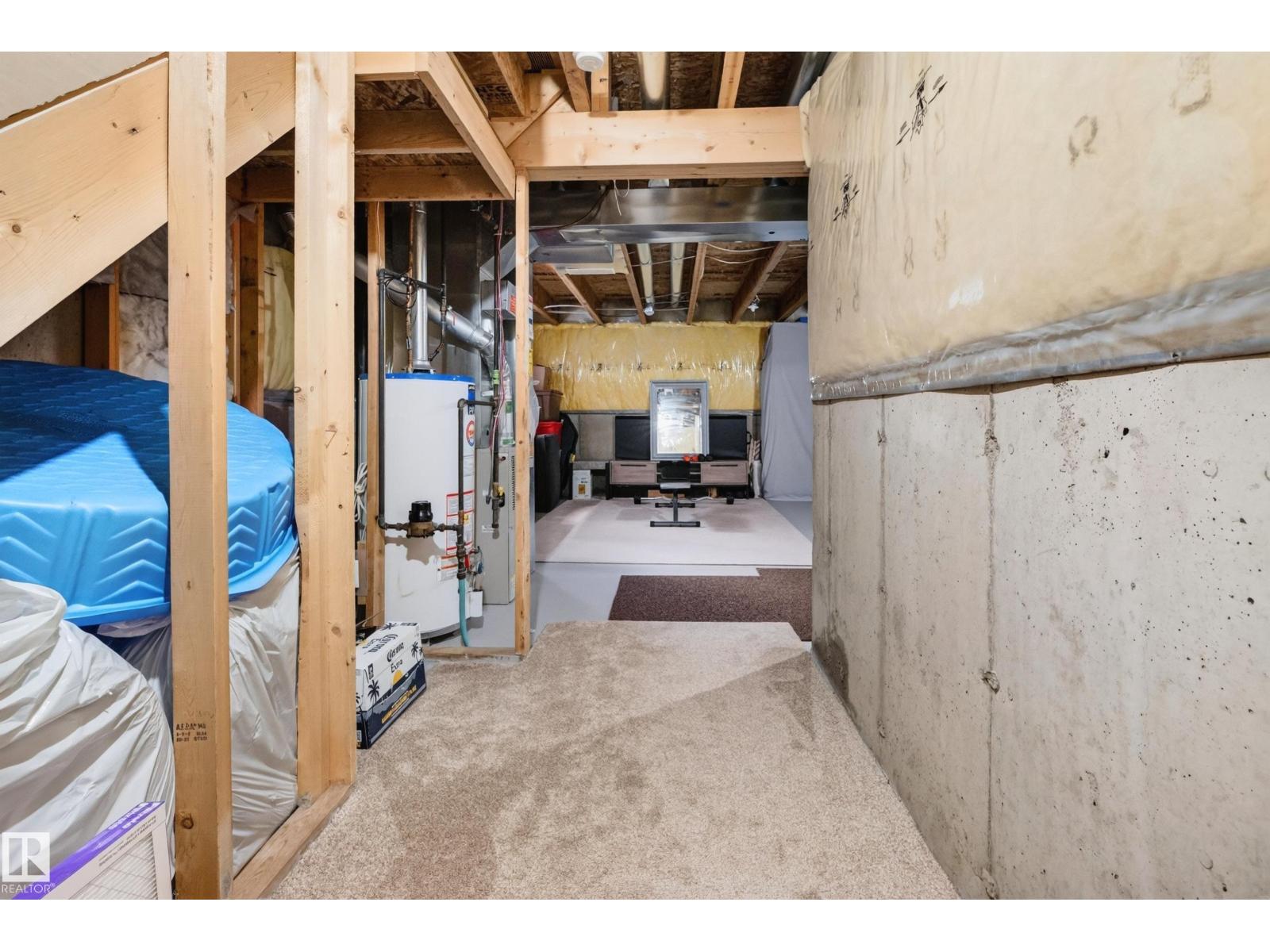 #6 12104 16 AV SW - 31