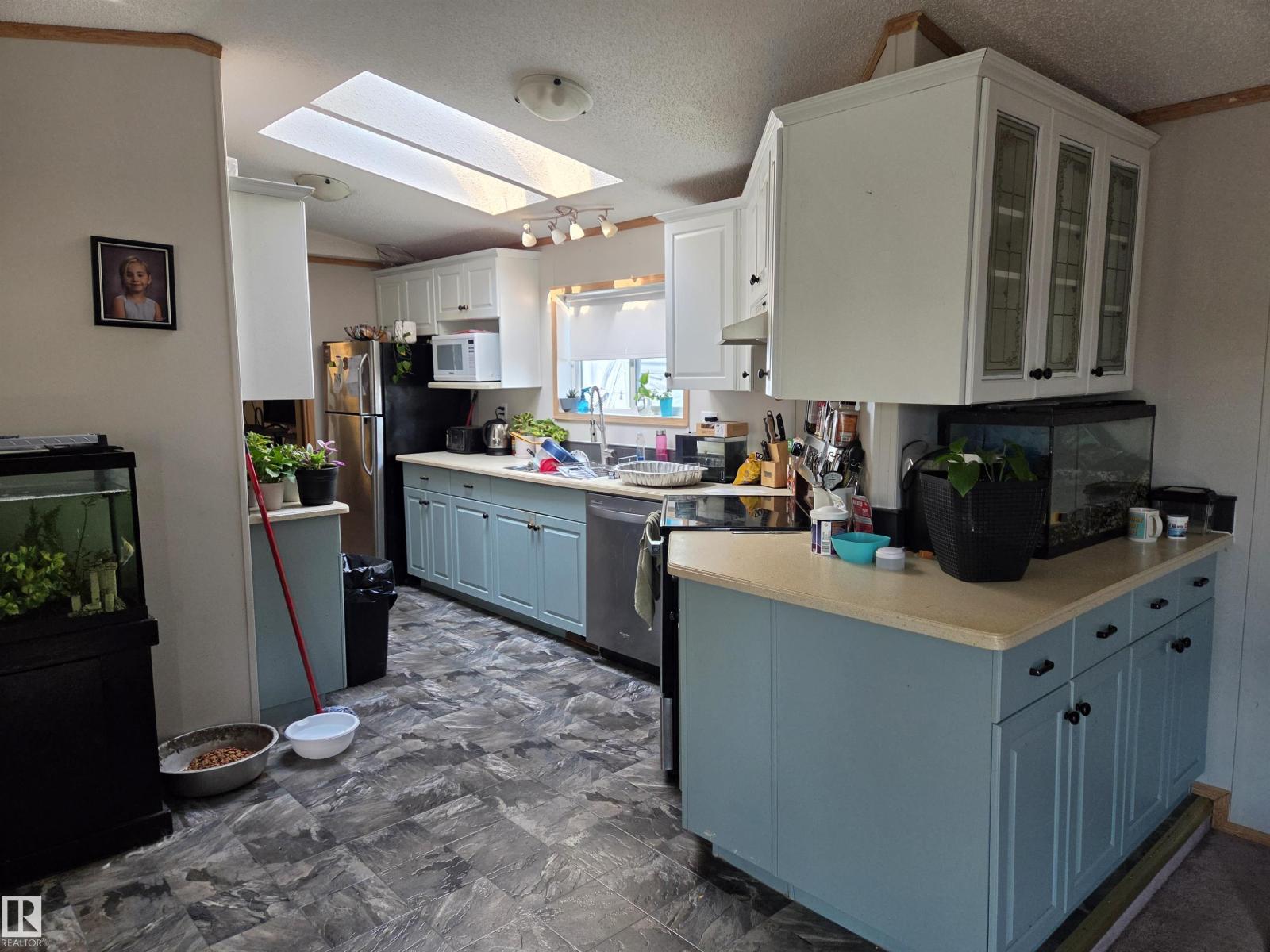 #89 2251 50 street - 14