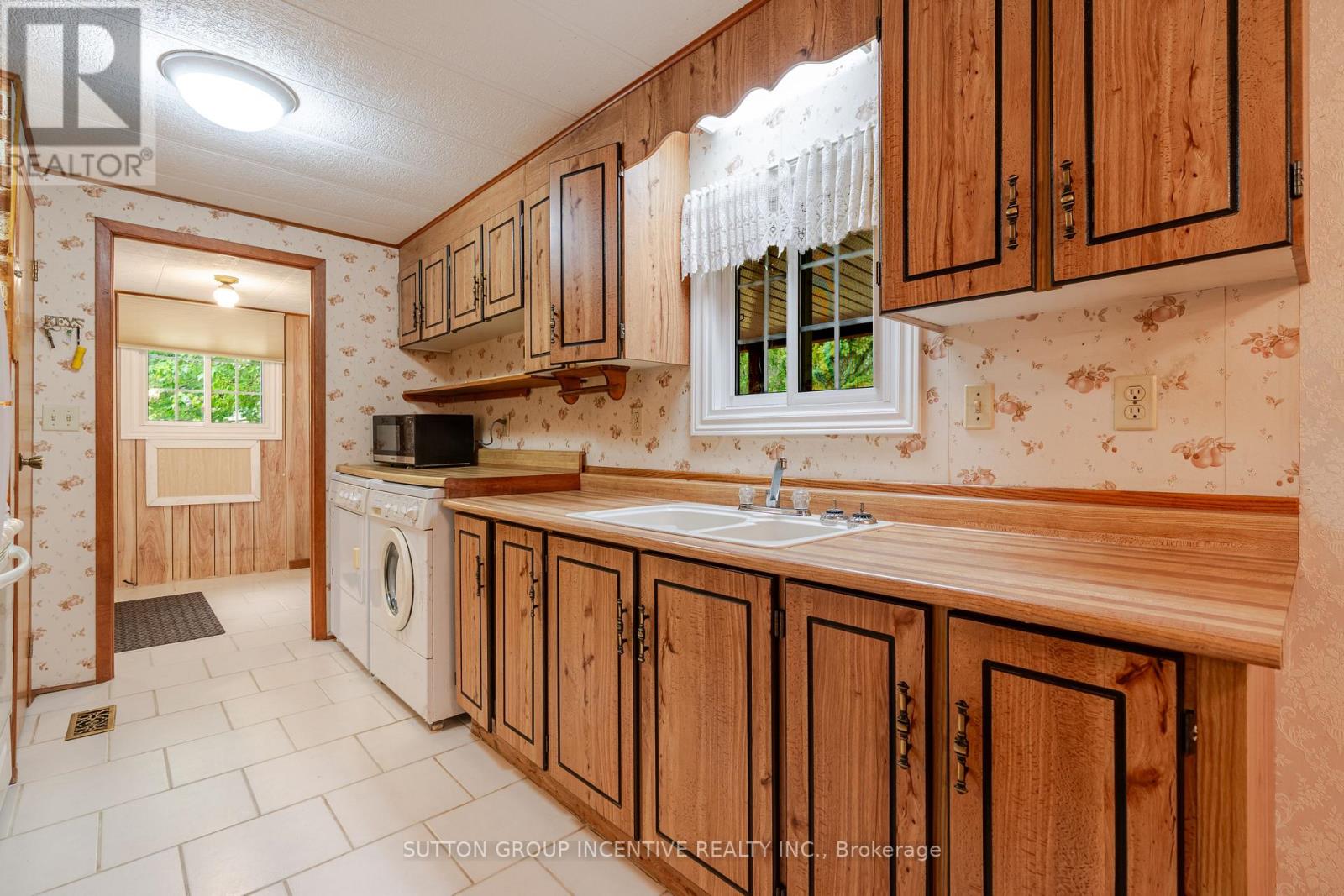 6 WILLOW LANDING - 17