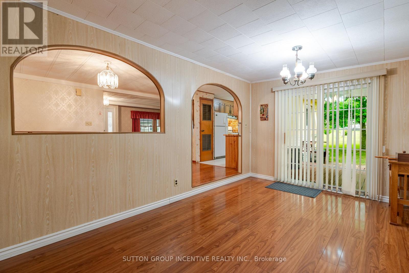 6 WILLOW LANDING - 23