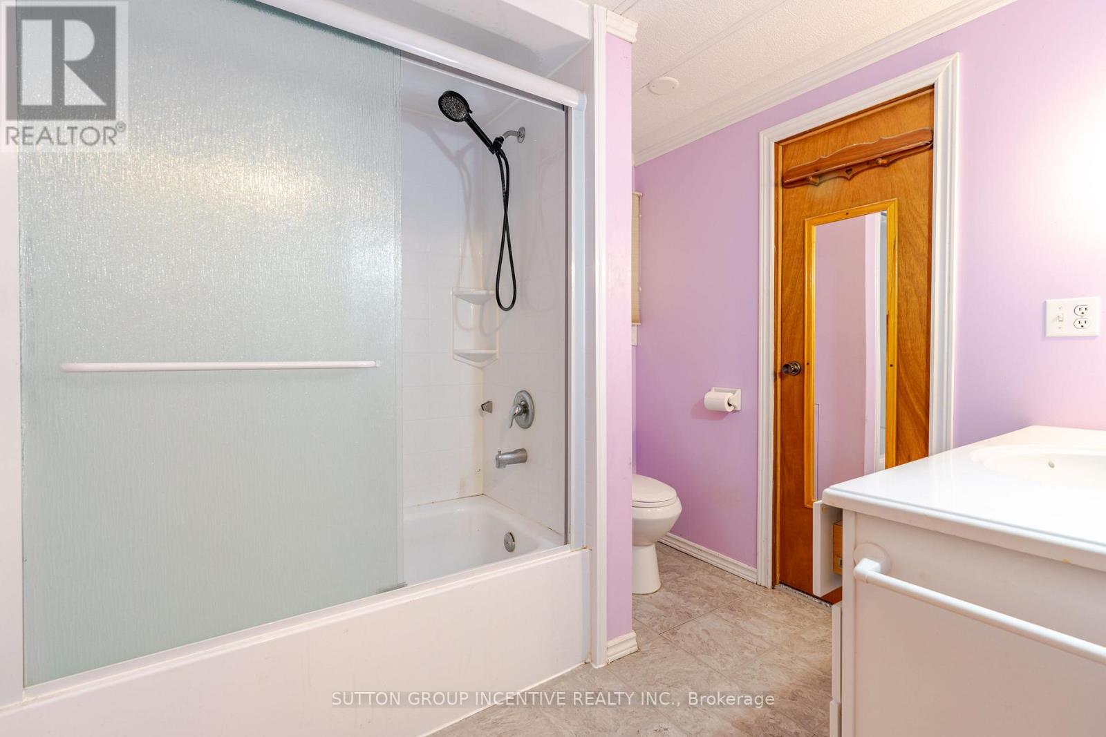 6 WILLOW LANDING - 27