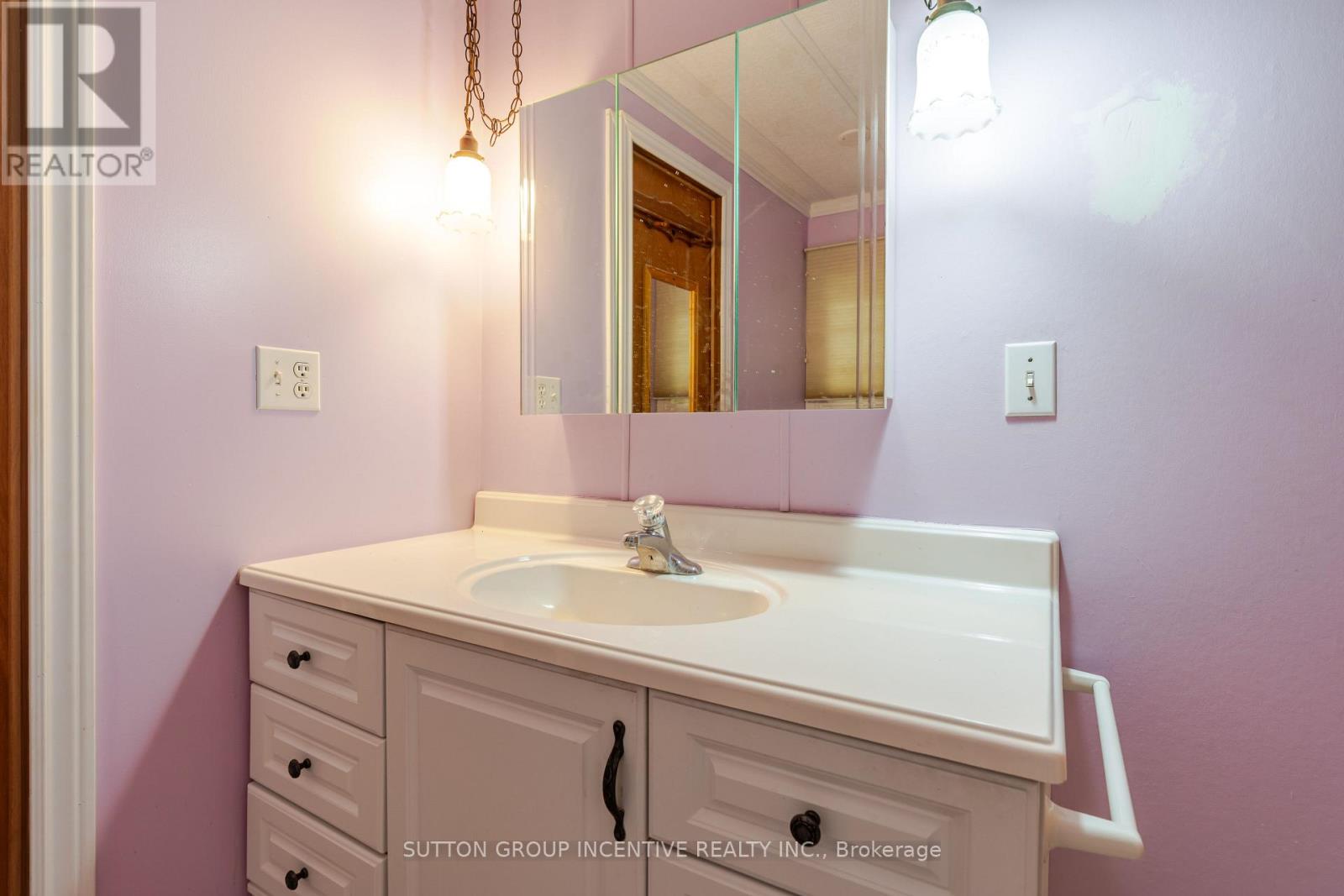 6 WILLOW LANDING - 28