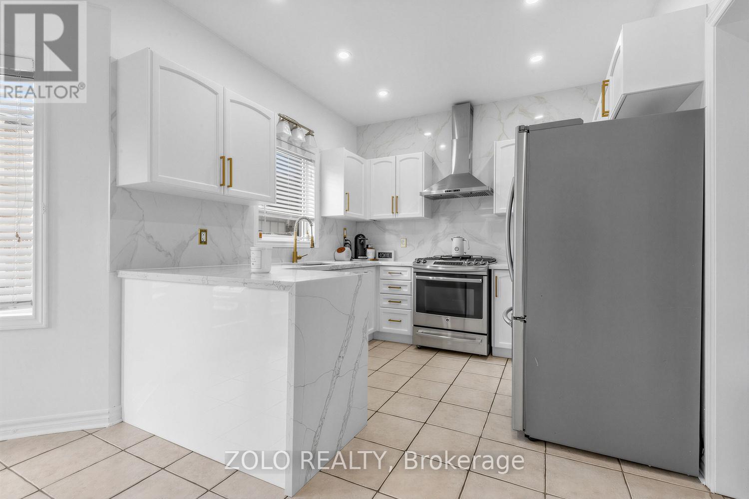 1911 SWAN STREET - 11