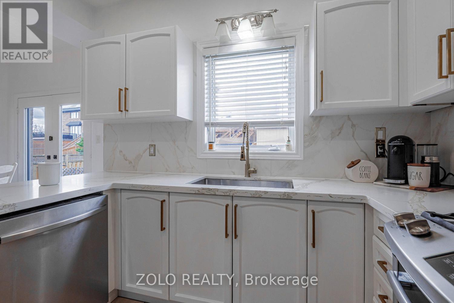 1911 SWAN STREET - 13