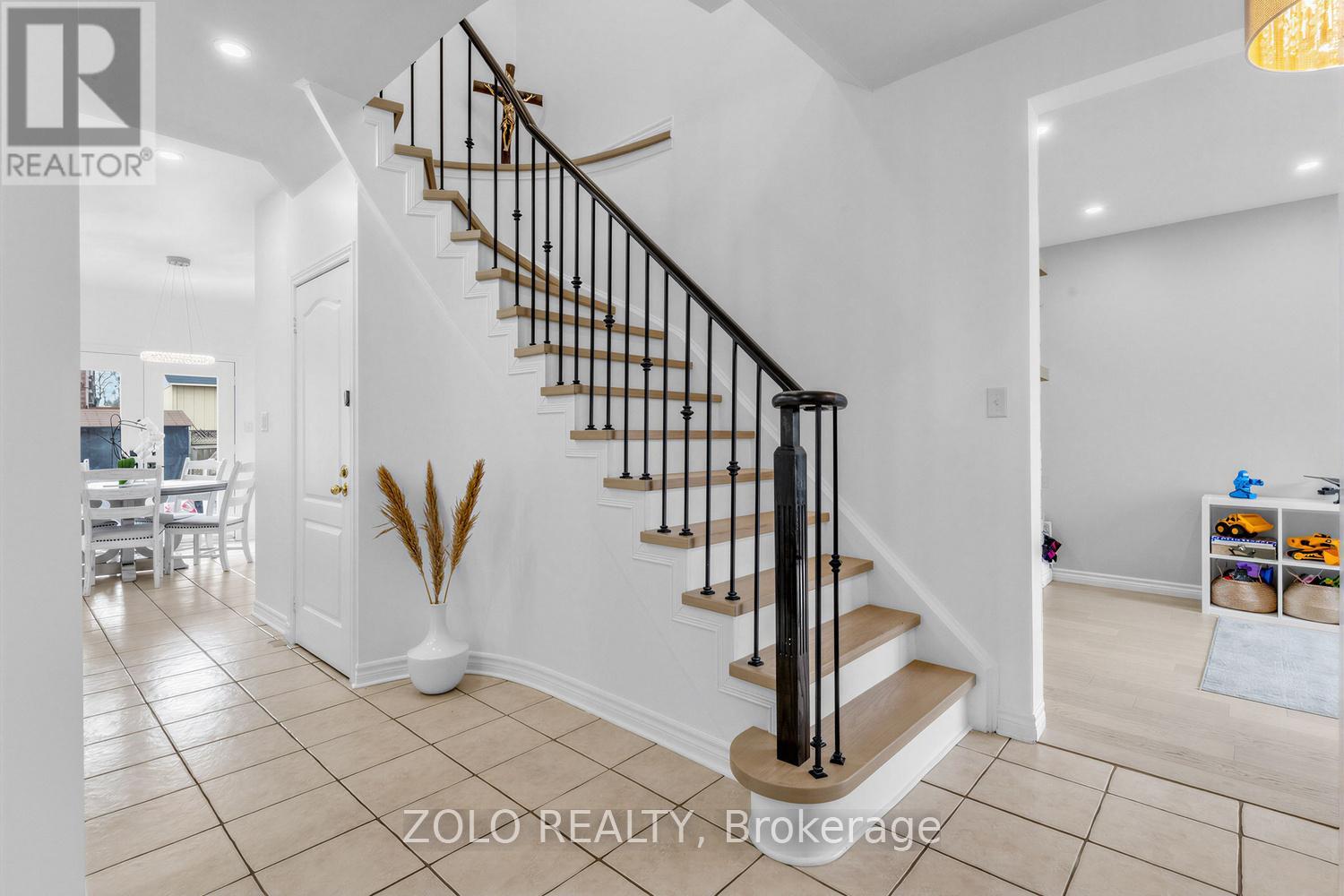 1911 SWAN STREET - 24