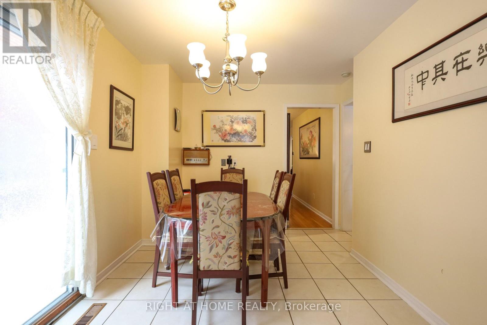 31 STARGELL CRESCENT - 12