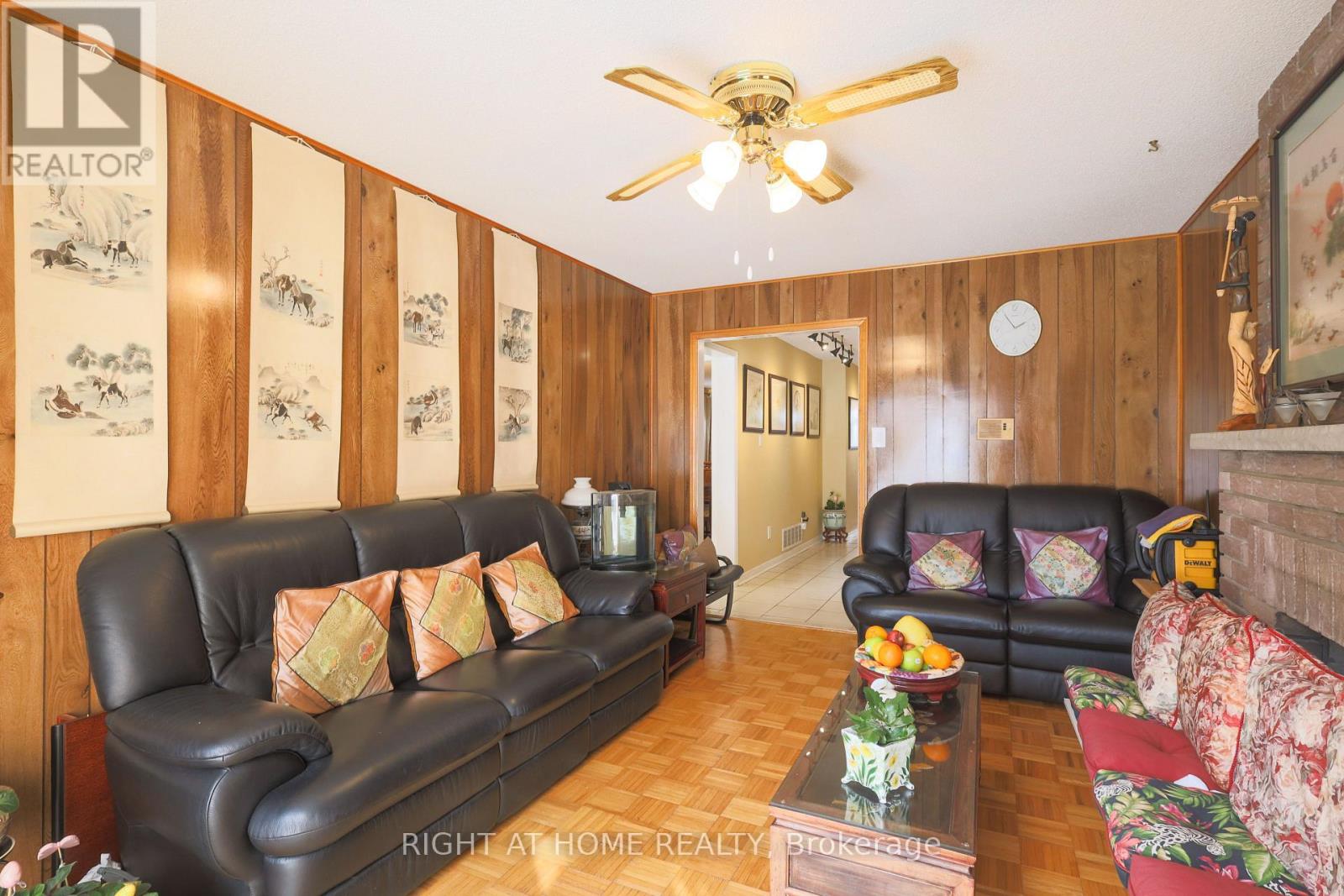 31 STARGELL CRESCENT - 18