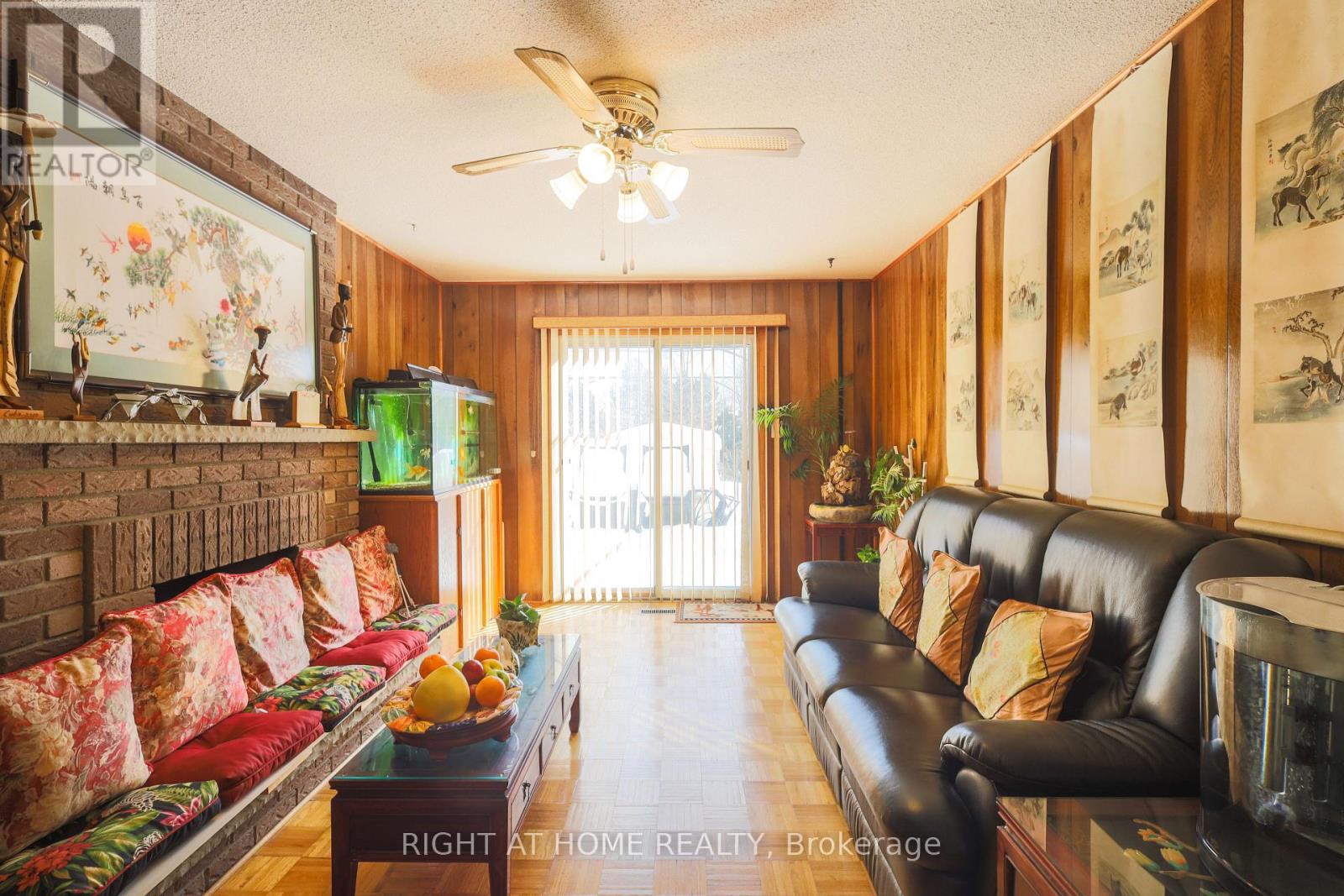 31 STARGELL CRESCENT - 19