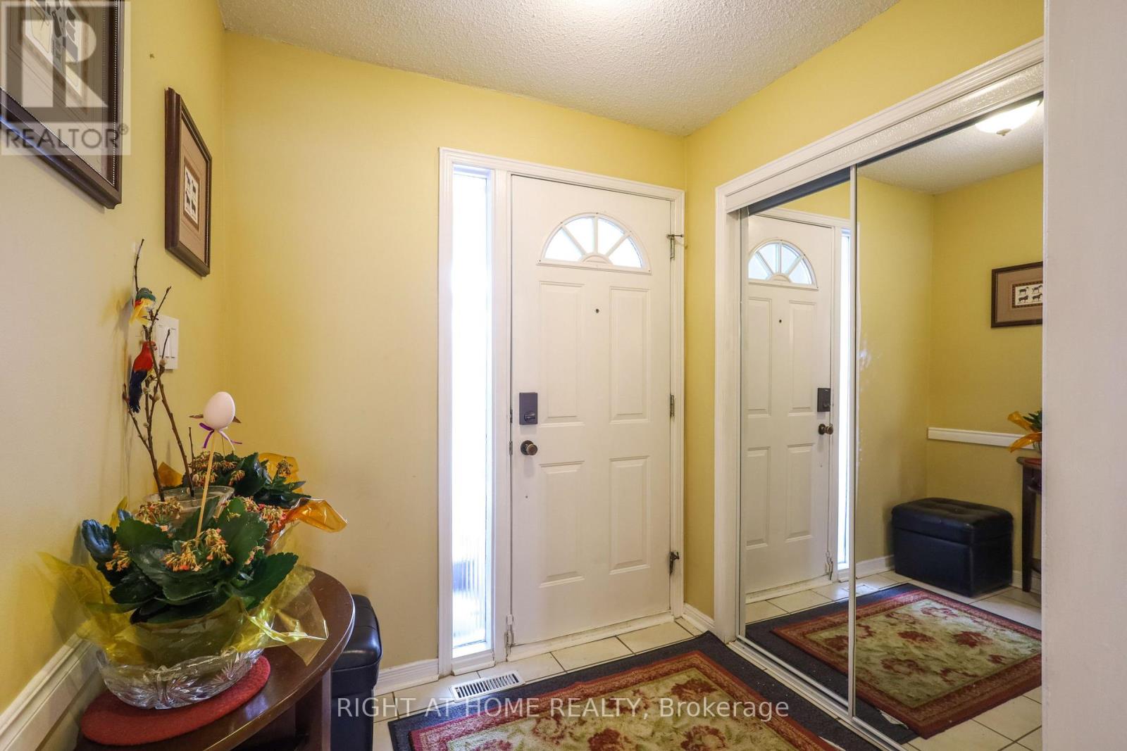 31 STARGELL CRESCENT - 2