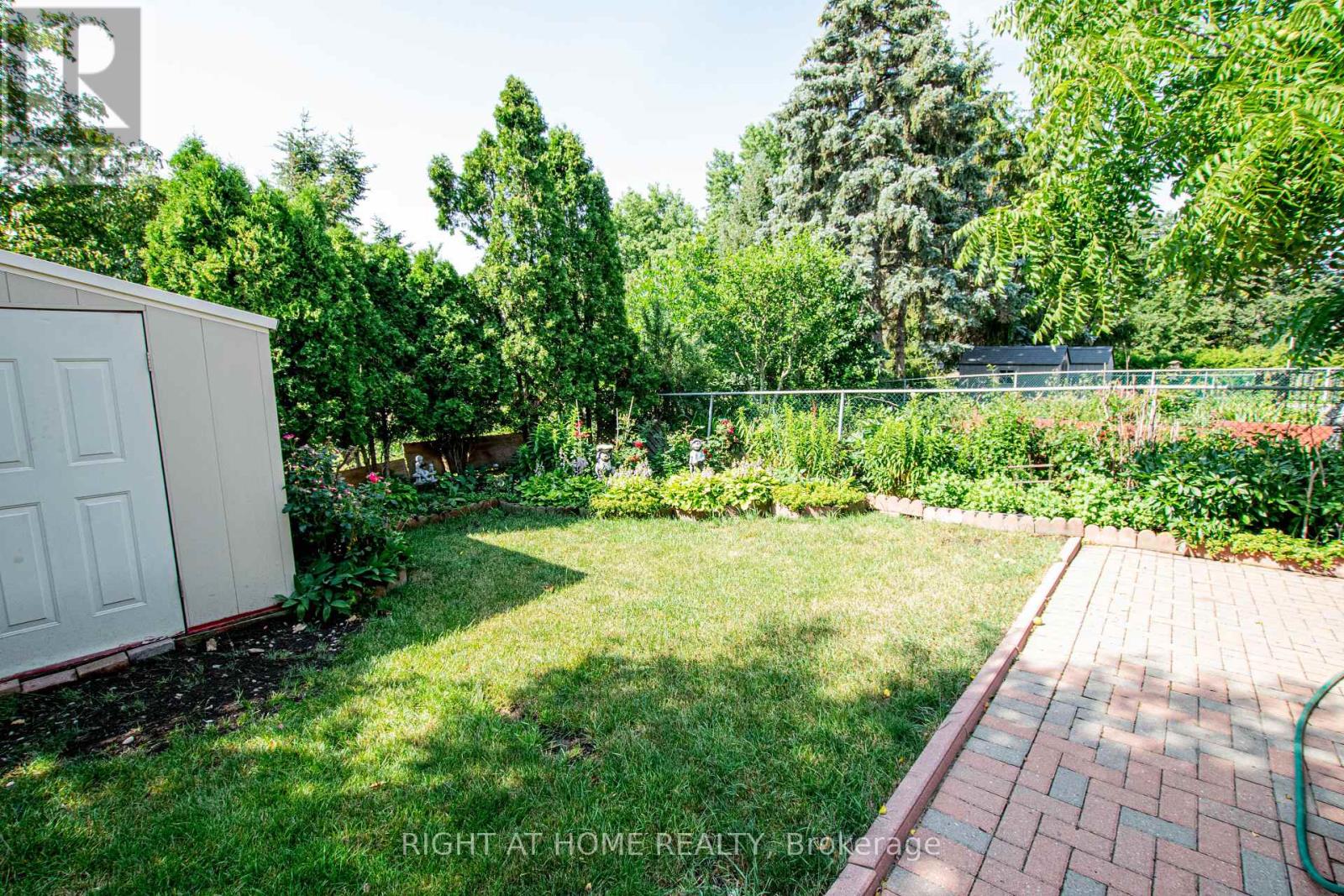 31 STARGELL CRESCENT - 42