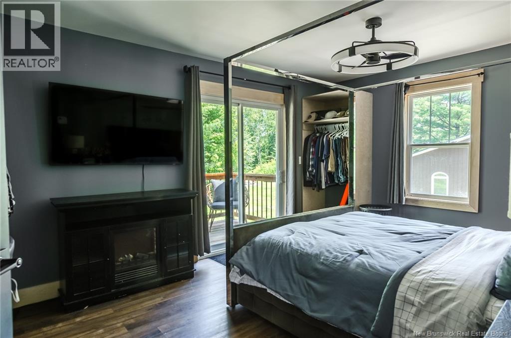 44 Eagle Rock Road - Image 19