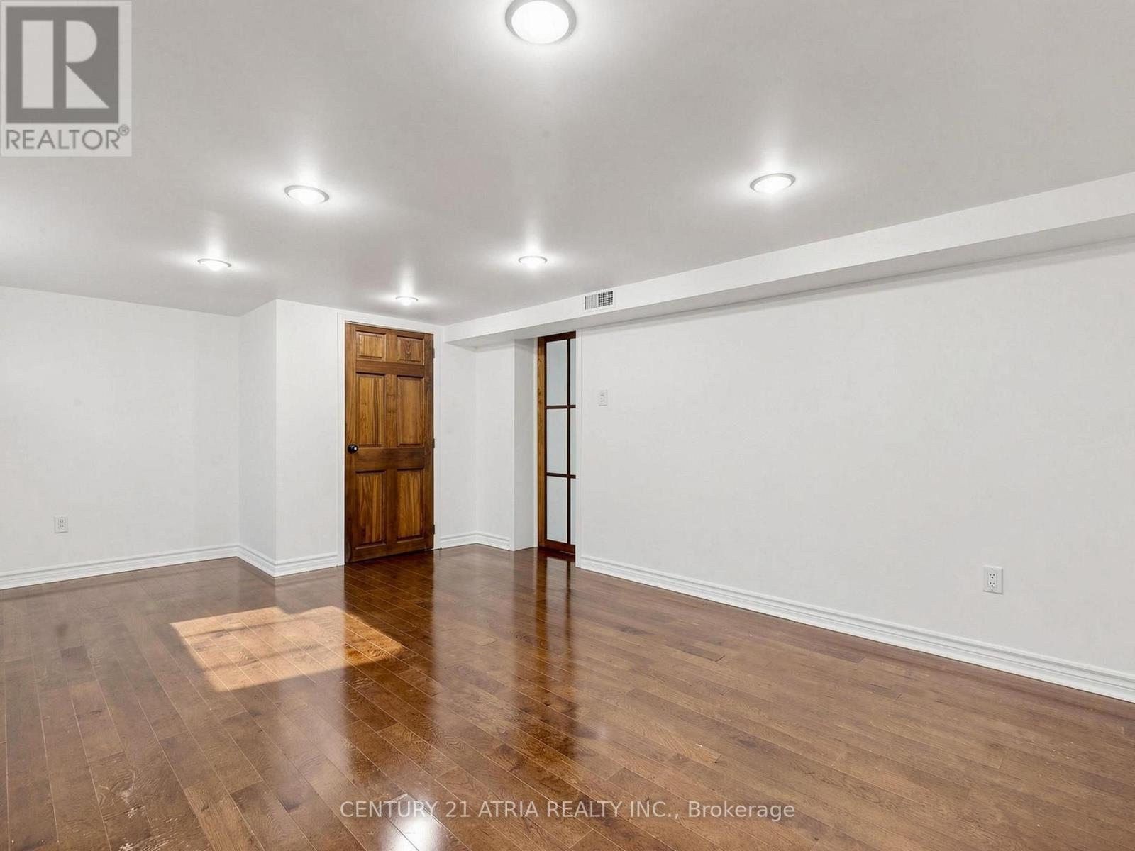 21 MAHONEY AVENUE - Image 40