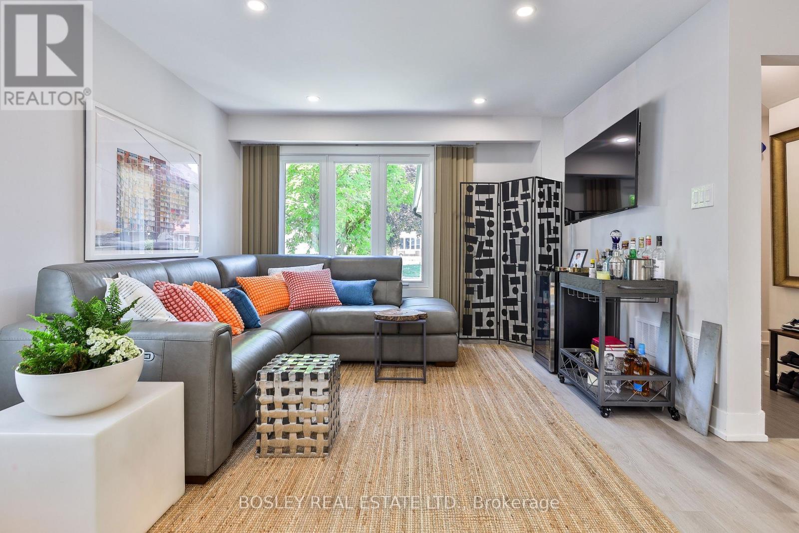 21 COURTLEIGH SQUARE - 5