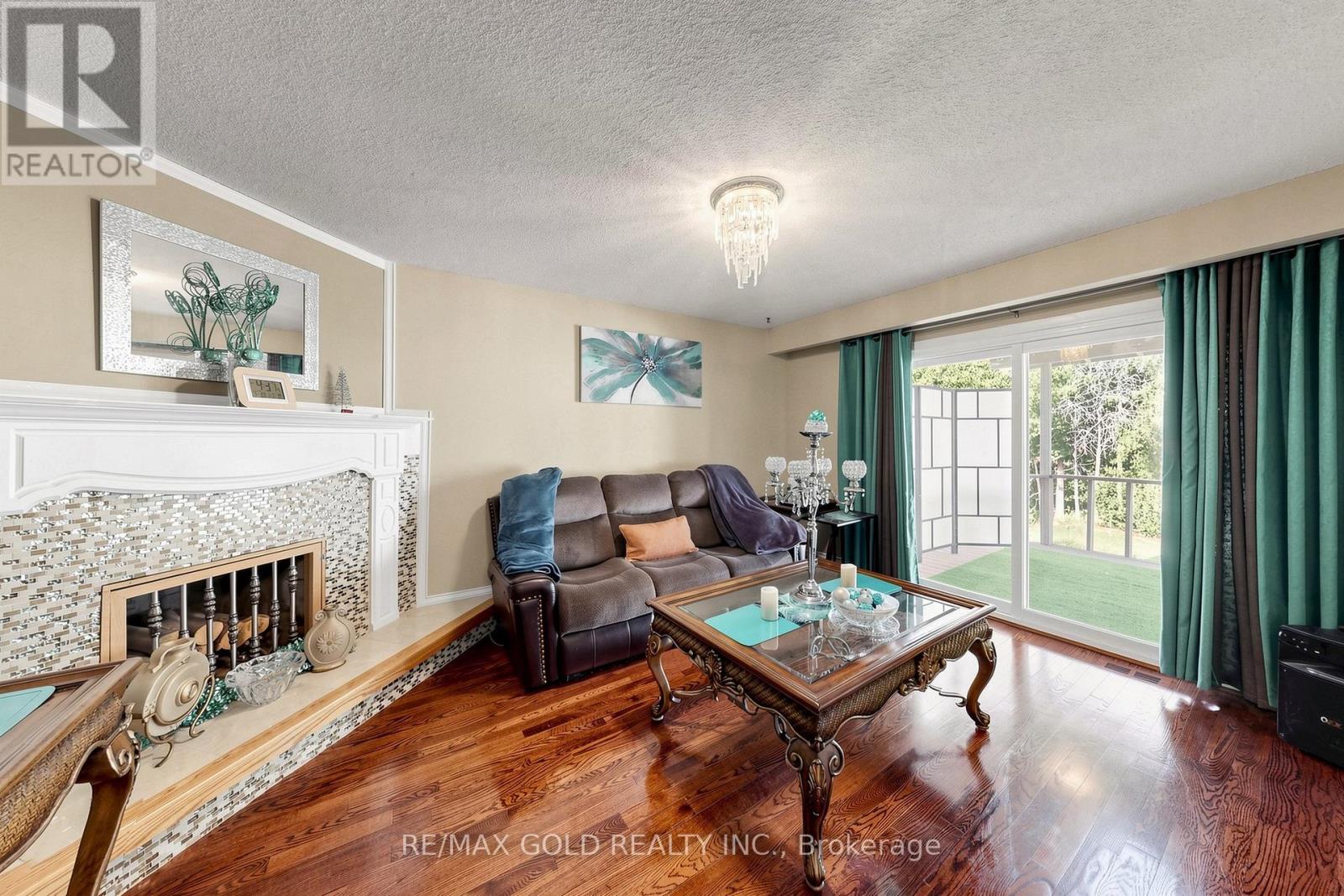 76 CHARTERS ROAD - 17
