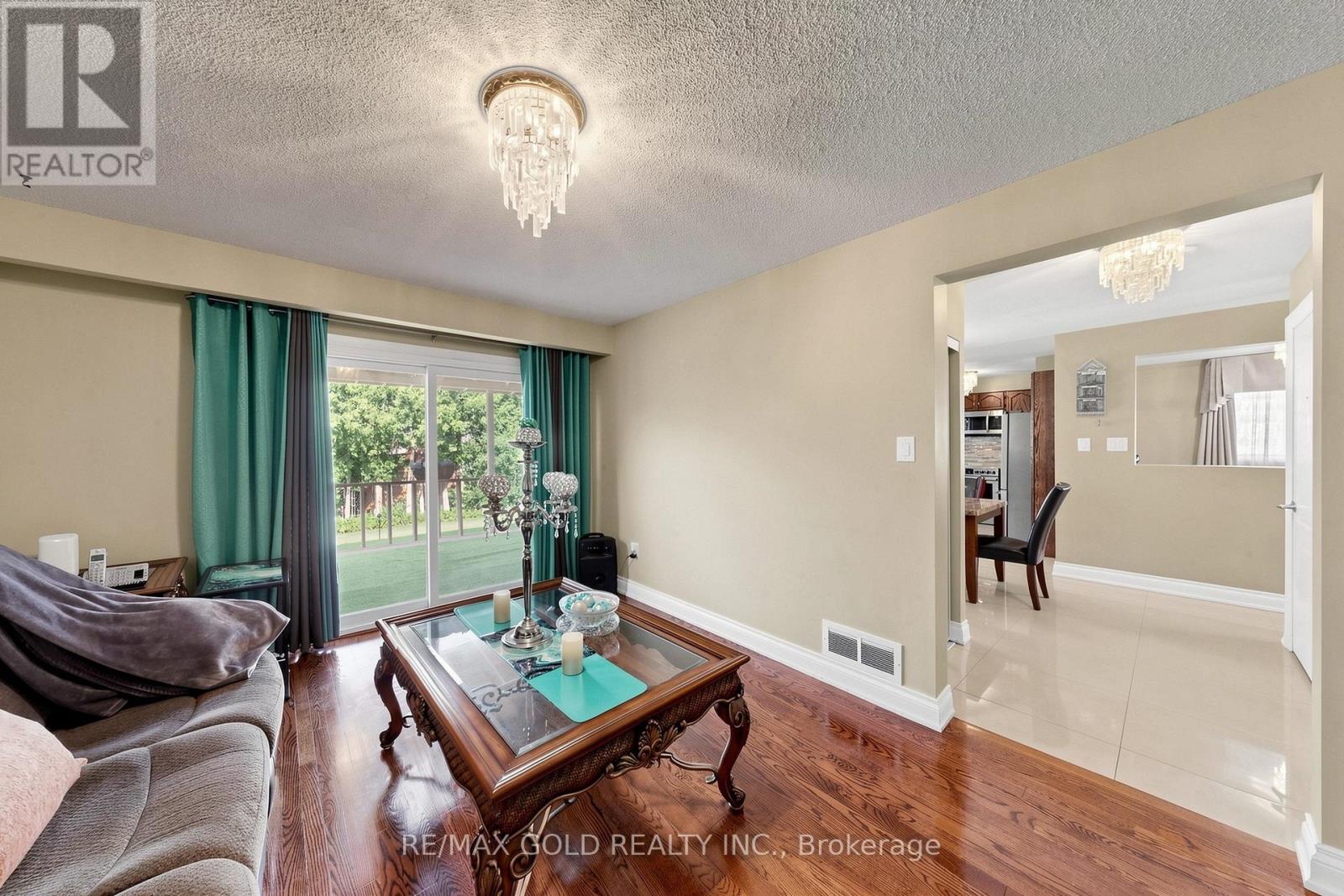 76 CHARTERS ROAD - 18