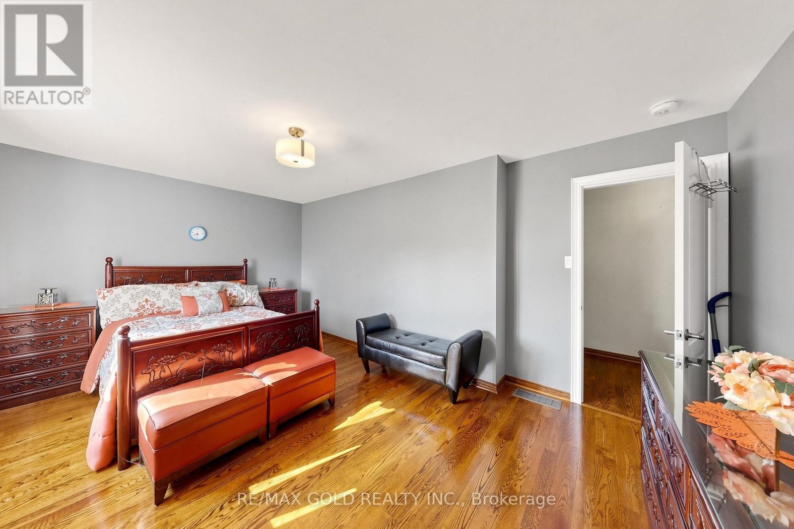 76 CHARTERS ROAD - 32