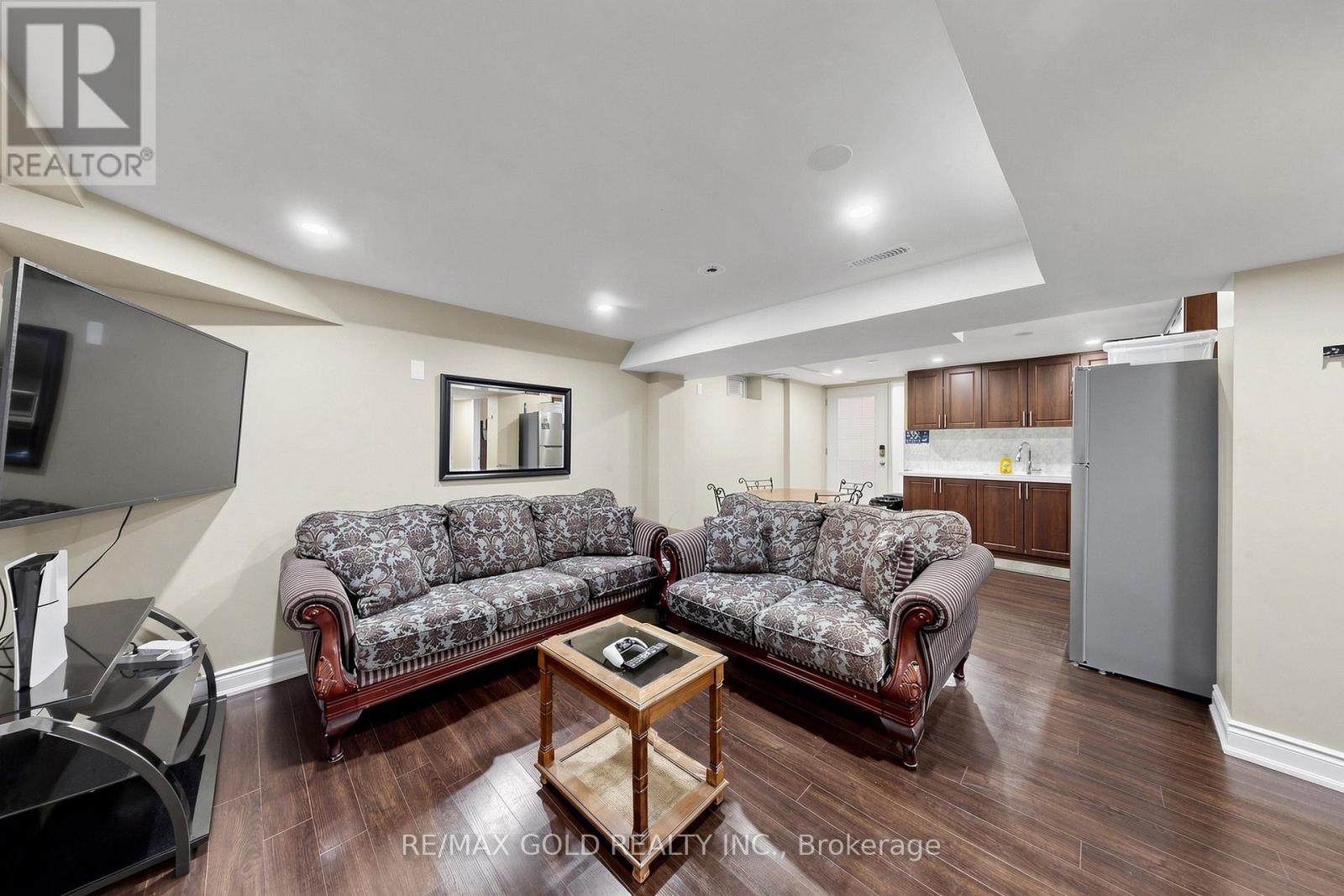 76 CHARTERS ROAD - 37