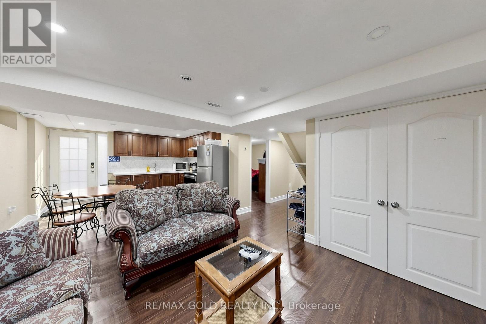 76 CHARTERS ROAD - 38