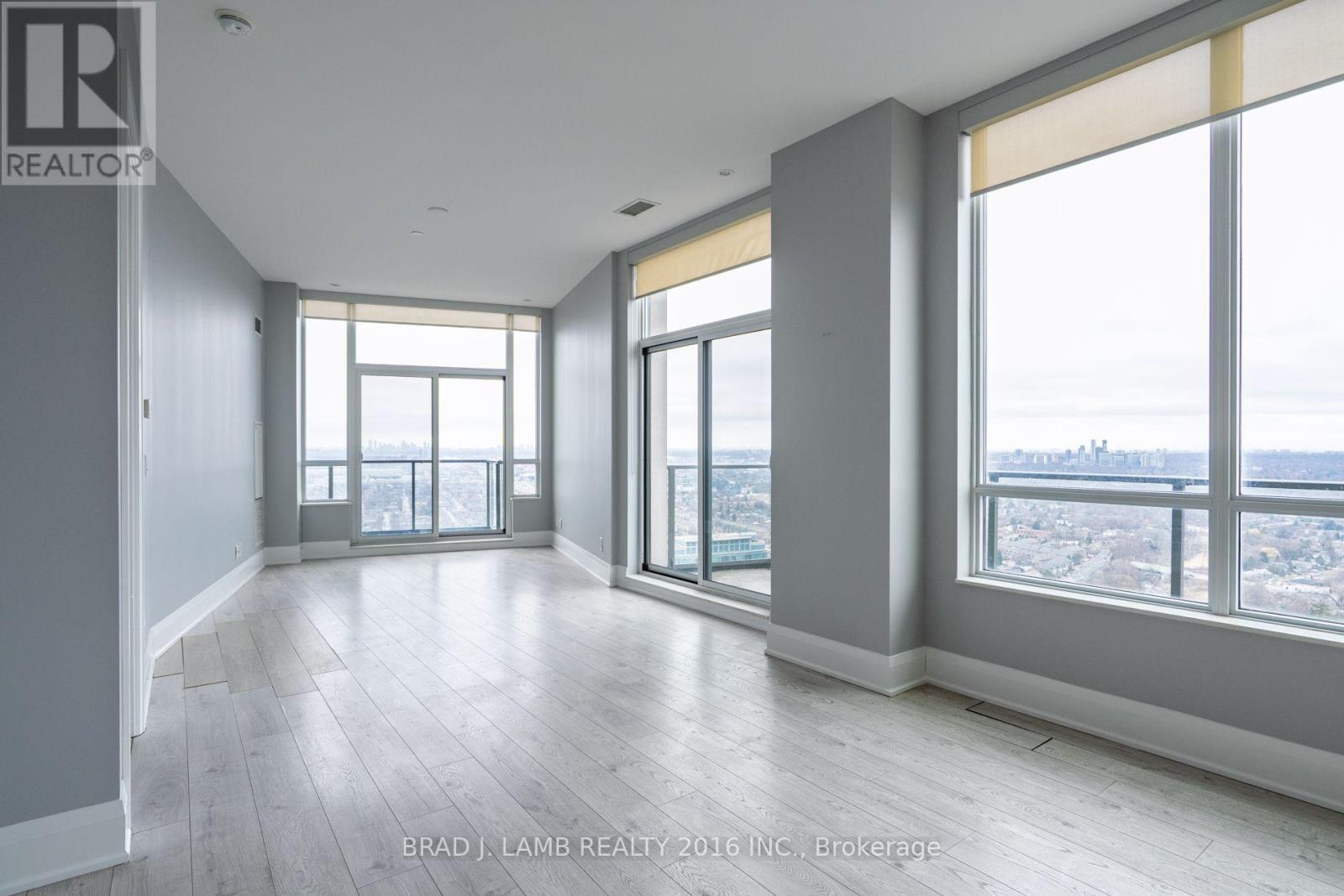 ##4403 36 PARK LAWN ROAD - 1