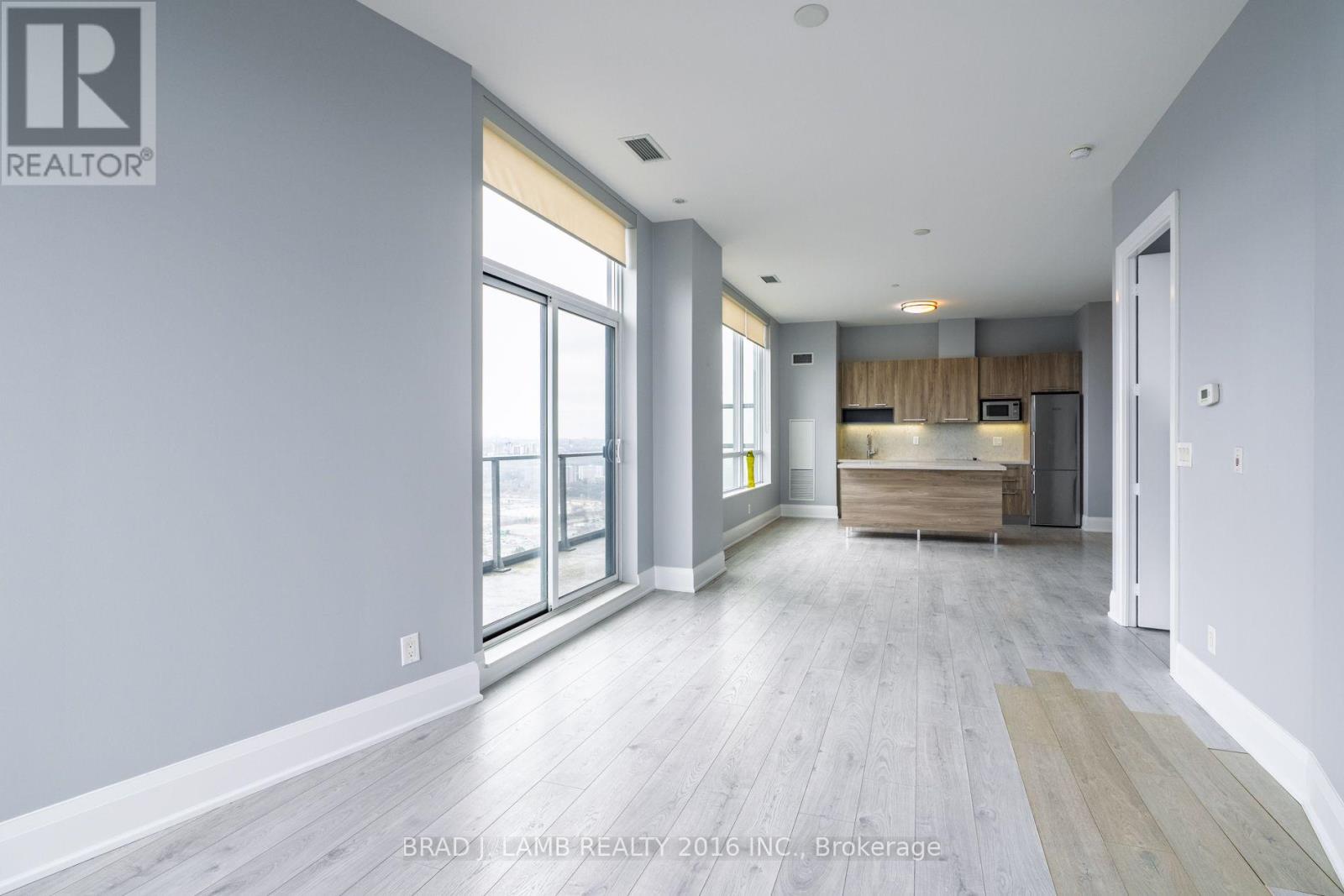 ##4403 36 PARK LAWN ROAD - 16