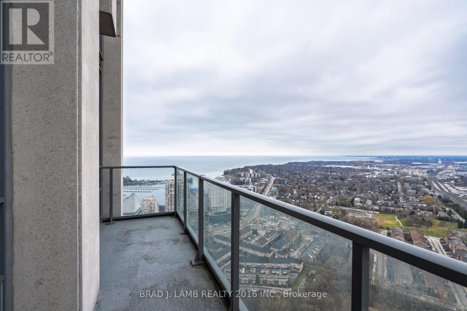 ##4403 36 PARK LAWN ROAD - 17