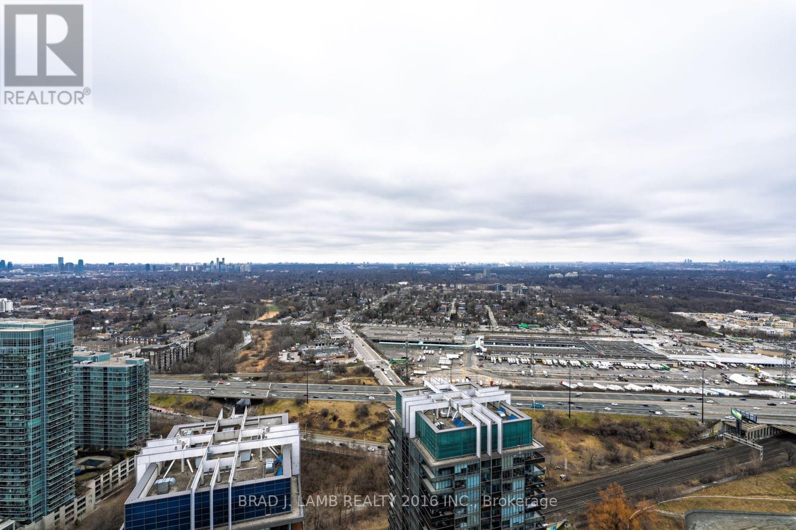 ##4403 36 PARK LAWN ROAD - 19