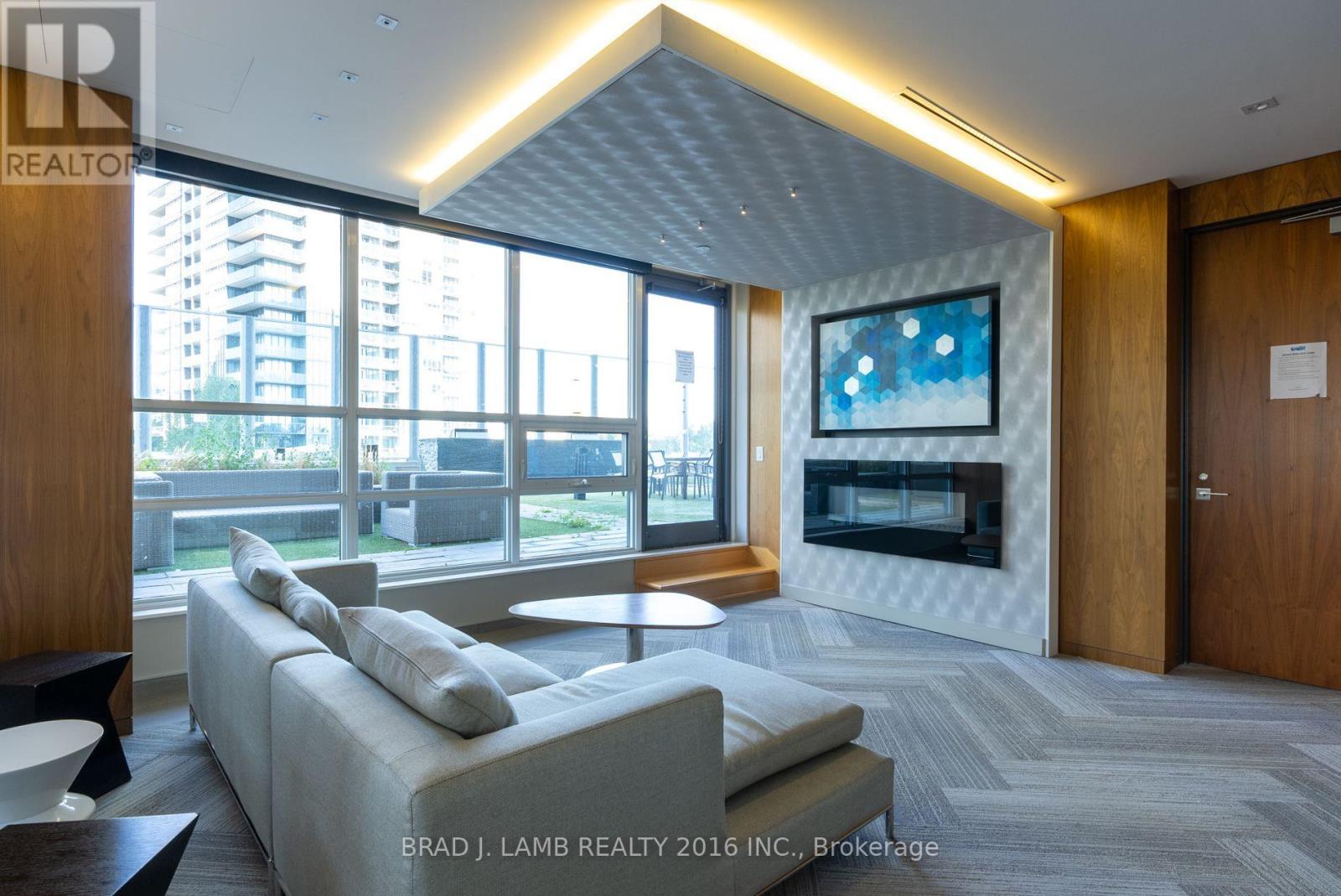 ##4403 36 PARK LAWN ROAD - 26