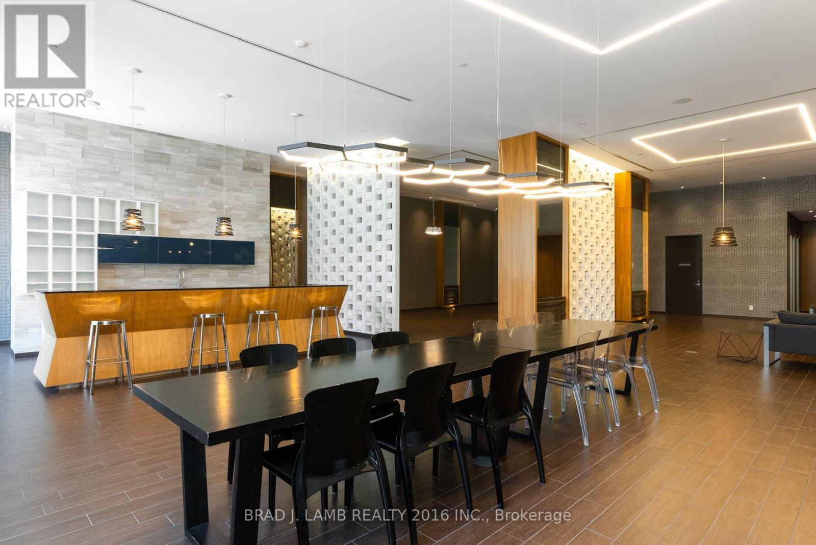 ##4403 36 PARK LAWN ROAD - 28