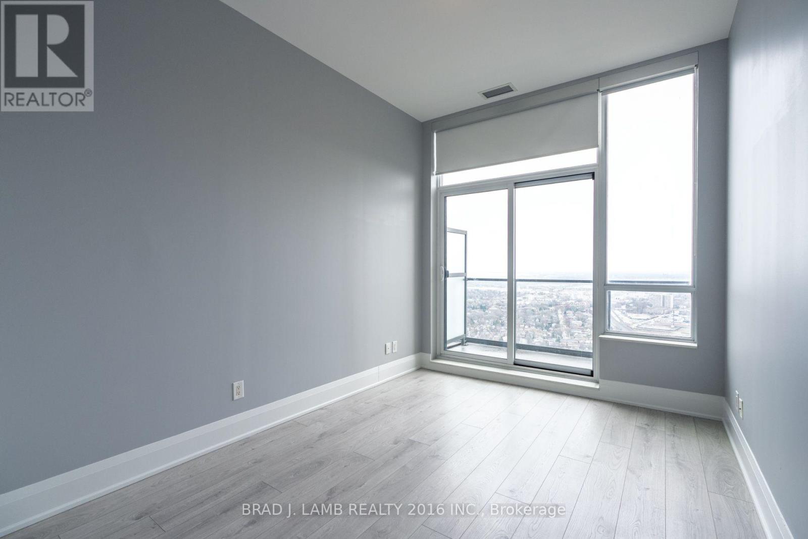 ##4403 36 PARK LAWN ROAD - 6