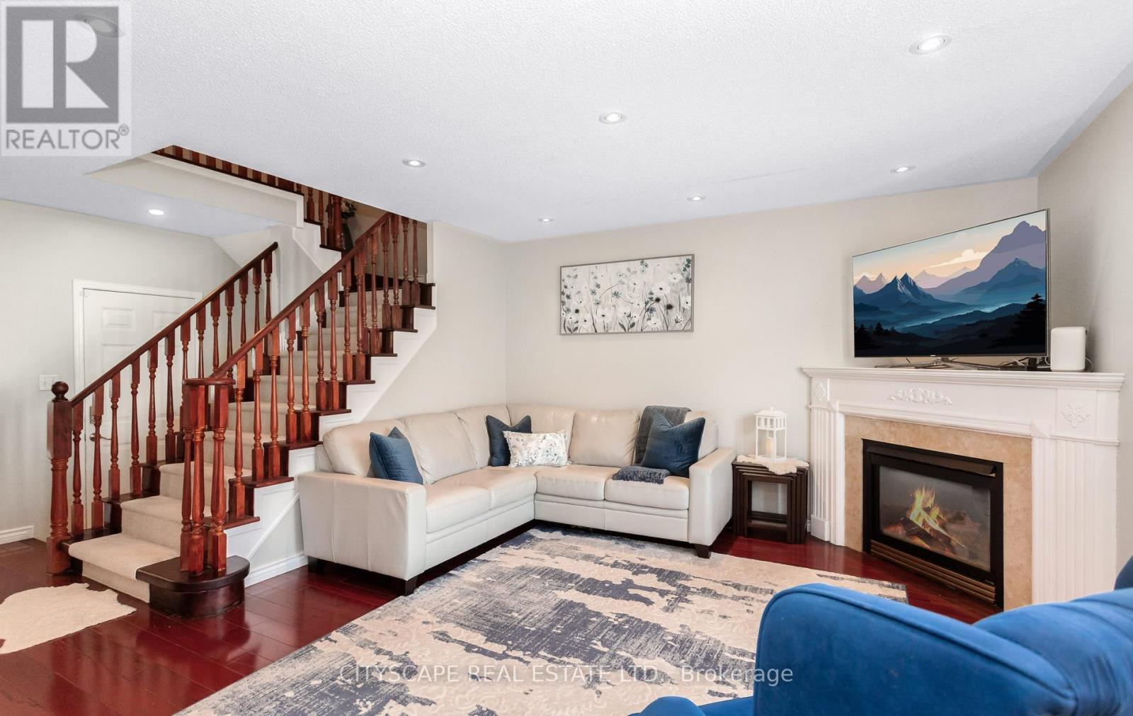 3324 EQUESTRIAN CRESCENT - 12