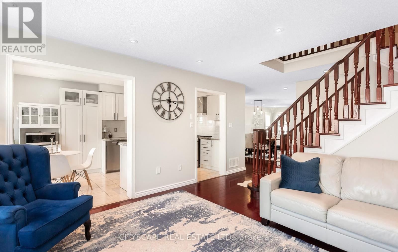 3324 EQUESTRIAN CRESCENT - 13